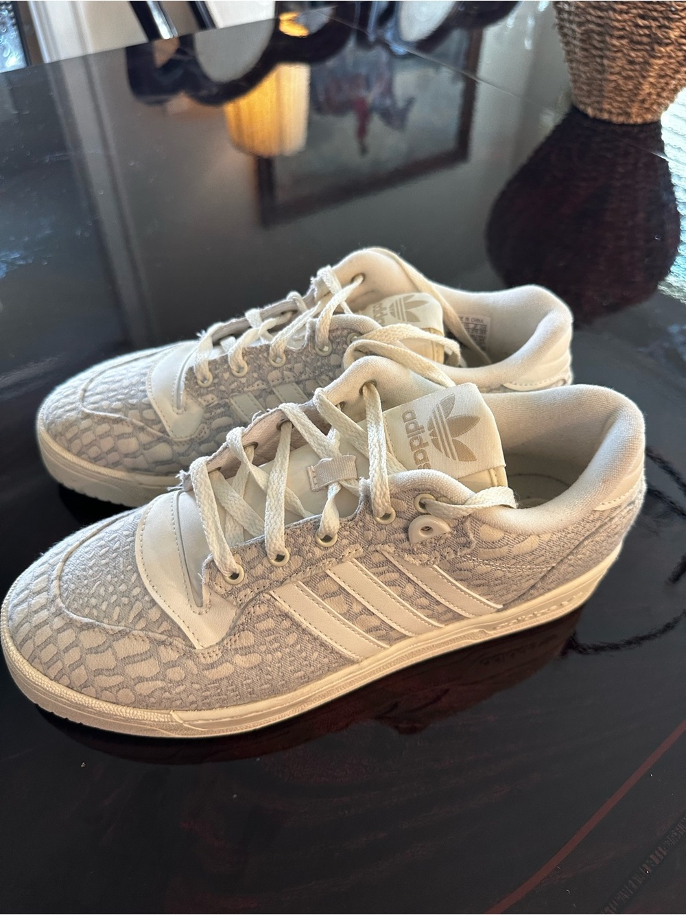 Men’s Adidas forum low Shoes